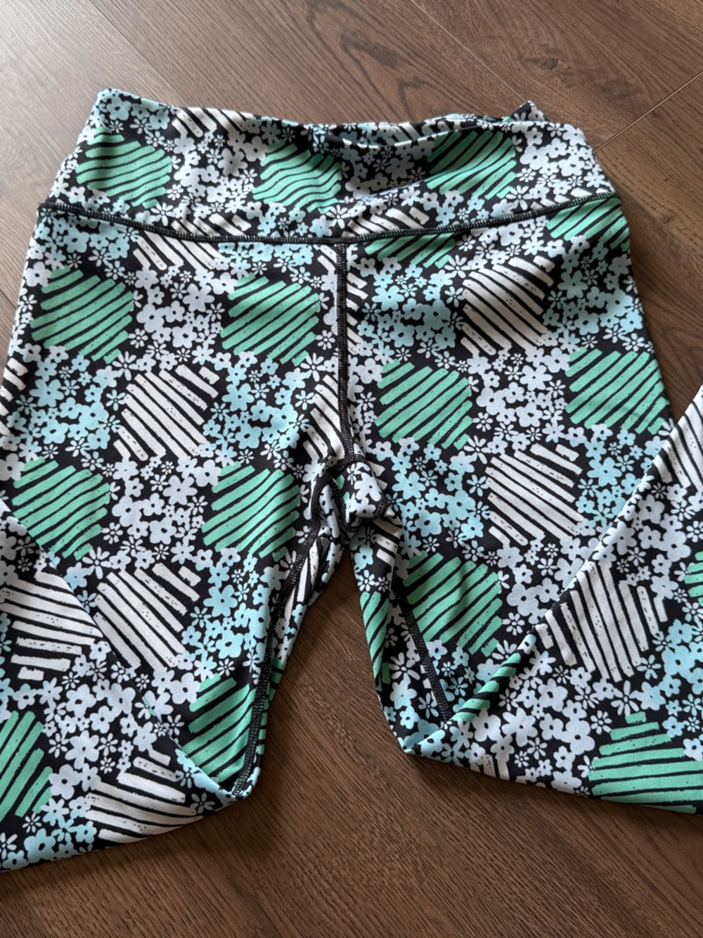 FP Movement - Printed Athletic Leggings - Floral geometric